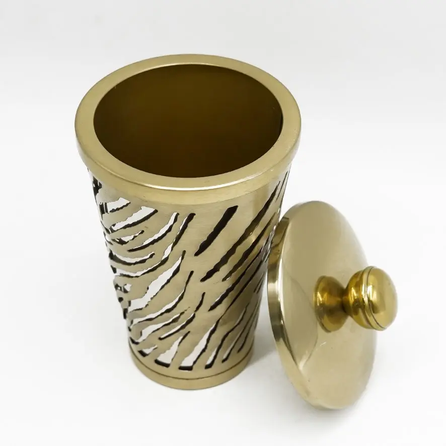 كأس معدن ذهبي قياس 7*7*13.5 / 10081