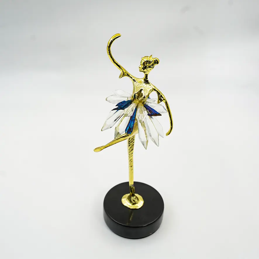 تحفية مجسم فتاة / DE24-613