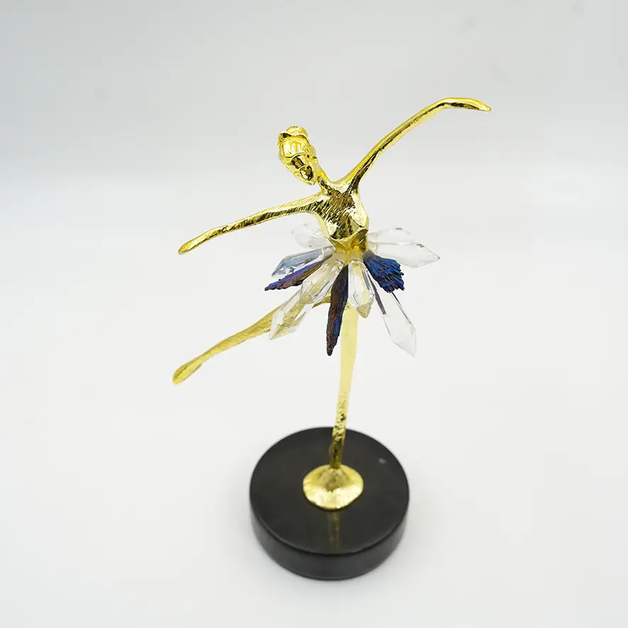 تحفية مجسم فتاة / DE24-614