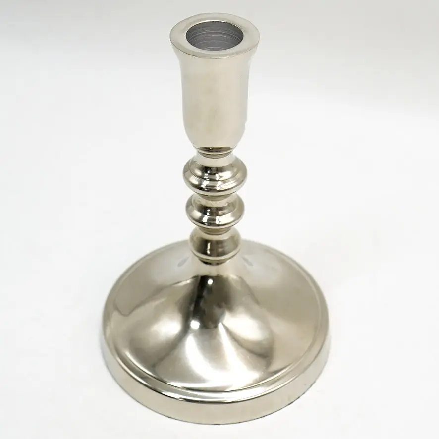 شمعدان معدني ذهبي صغير / HIT020221       