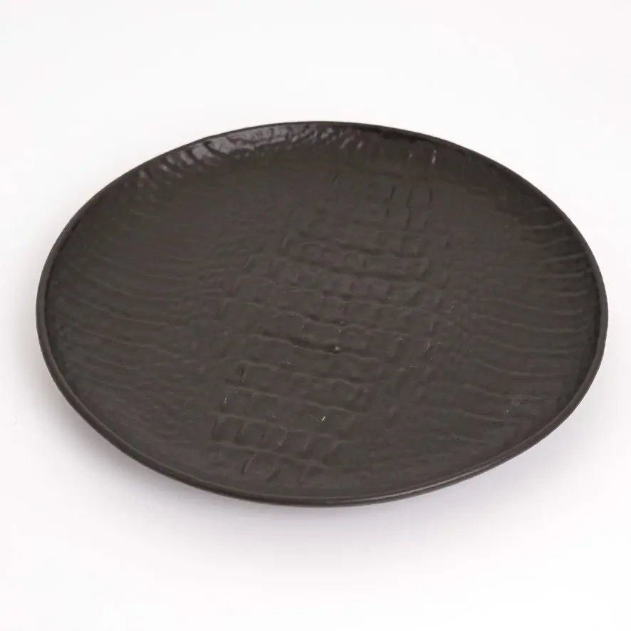 ROUND PLATE 9" | 23 CM صحن دائري اسود