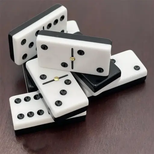 [97003] دومنة ظهر اسود 